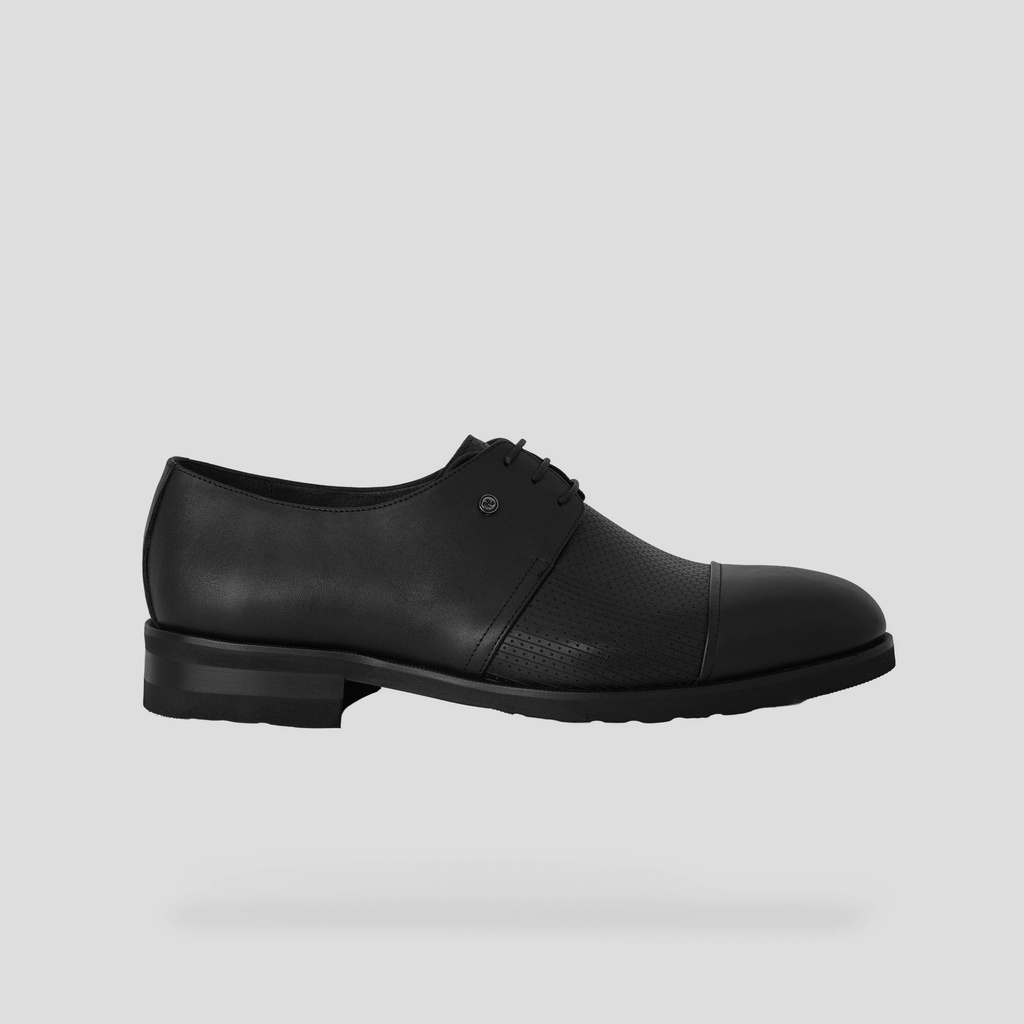 TESLA Shoes 3648 with ligature Grip